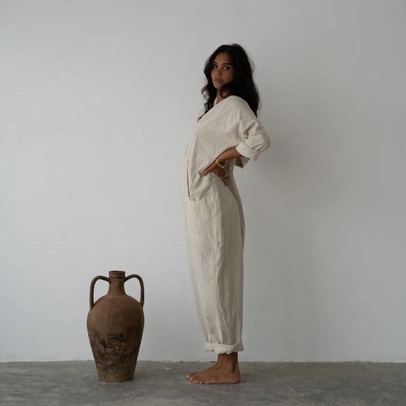 IRIS - ORGANIC PINSTRIPE JUMPSUIT Avy and Co - Picture 5 of 6